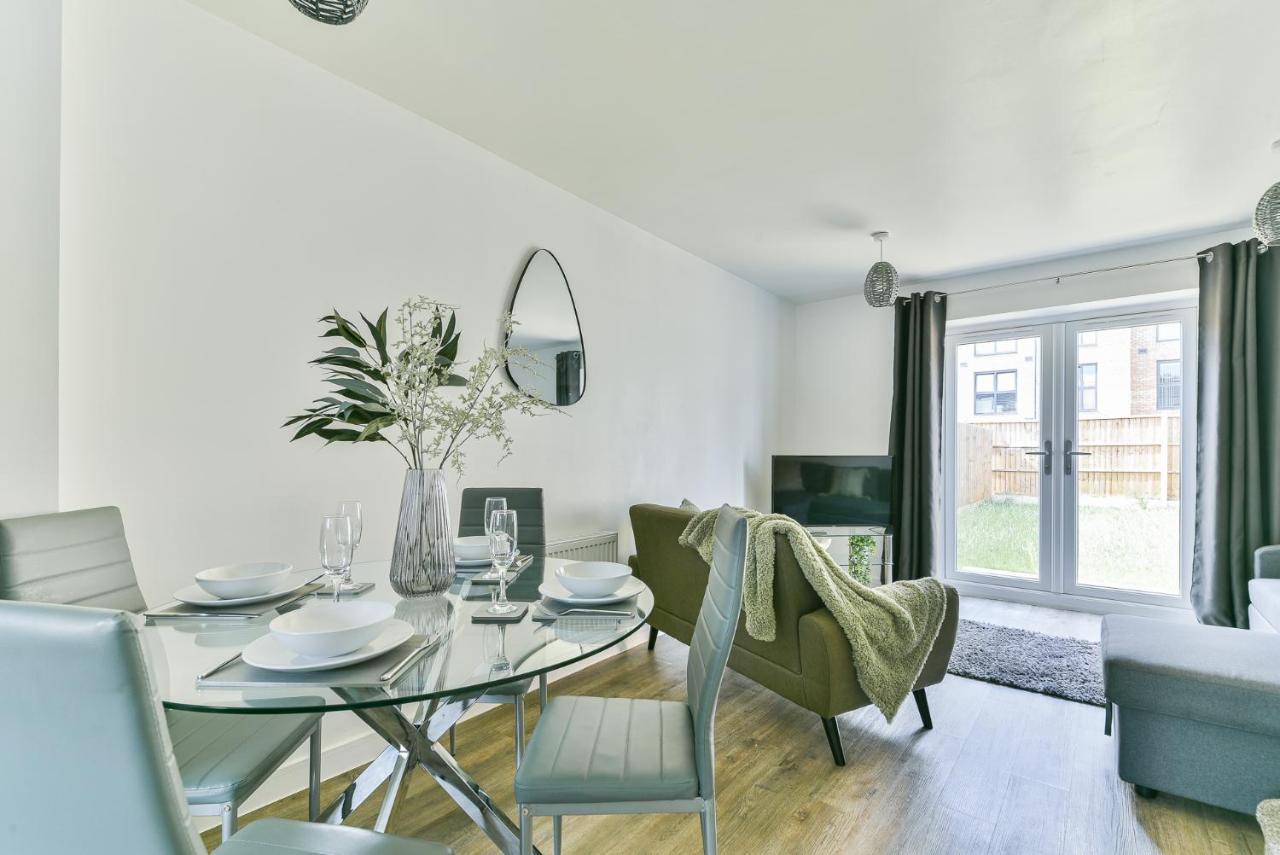 Beautiful New House In Derby For Up To 5 Guests, Suitable For Families Contractors Nhs Staff Etc Екстериор снимка